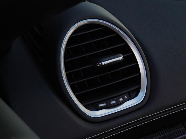 PORSCHE 718 Boxster Photo 34