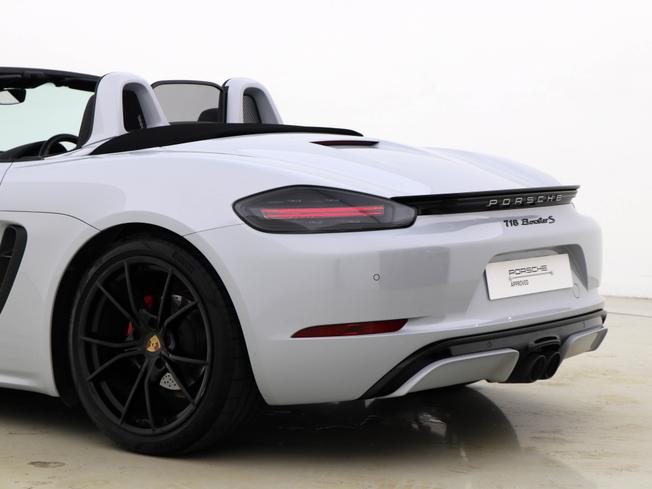 Porsche 718 Boxster Photo 19