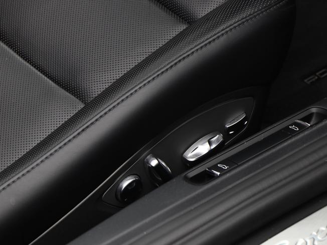 Porsche 718 Boxster Photo 21