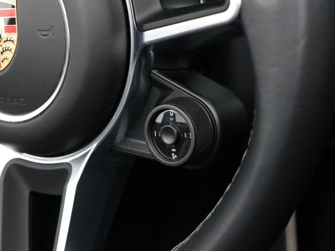 Porsche 718 Boxster Photo 25