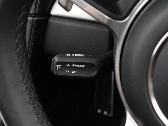 Porsche 718 Boxster Photo 39