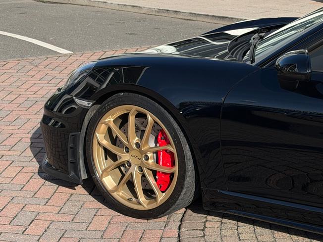 PORSCHE 718 Cayman Photo 28