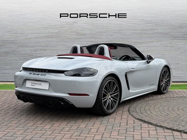 PORSCHE 718 Boxster Photo 2