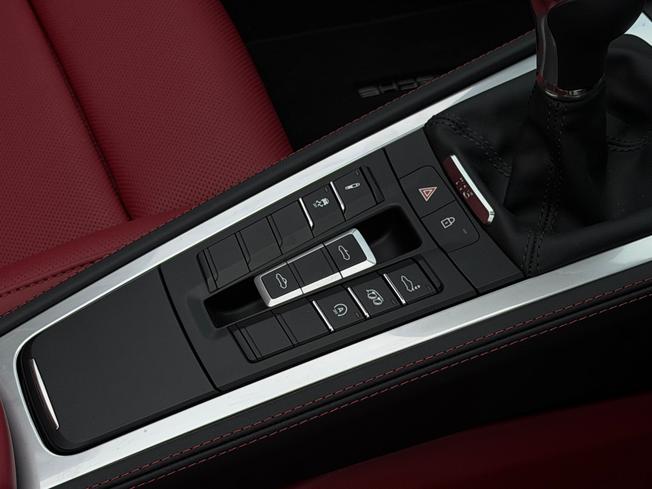 PORSCHE 718 Boxster Photo 22