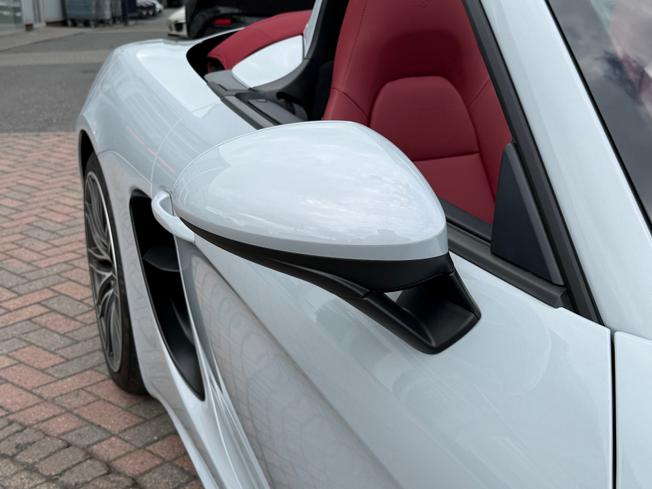 PORSCHE 718 Boxster Photo 27