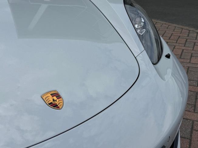 PORSCHE 718 Boxster Photo 31