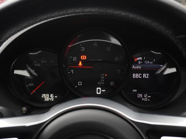PORSCHE 718 Boxster Photo 17