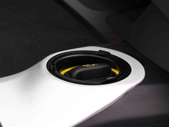 PORSCHE 718 Cayman Photo 27