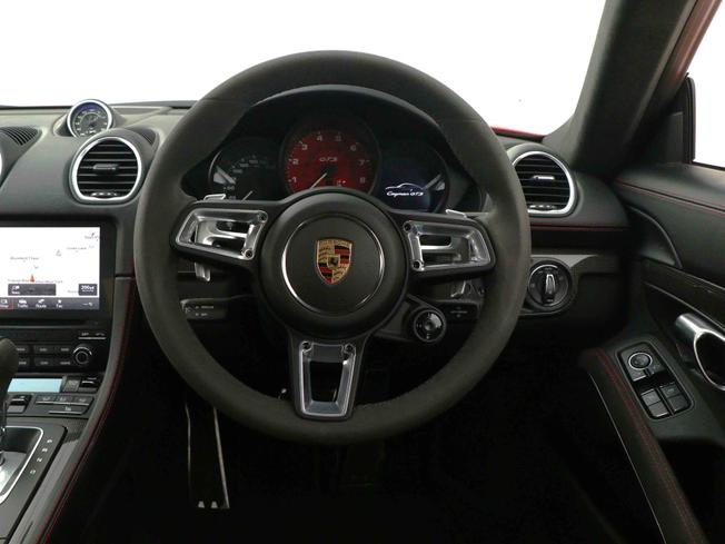 PORSCHE 718 Cayman Photo 35