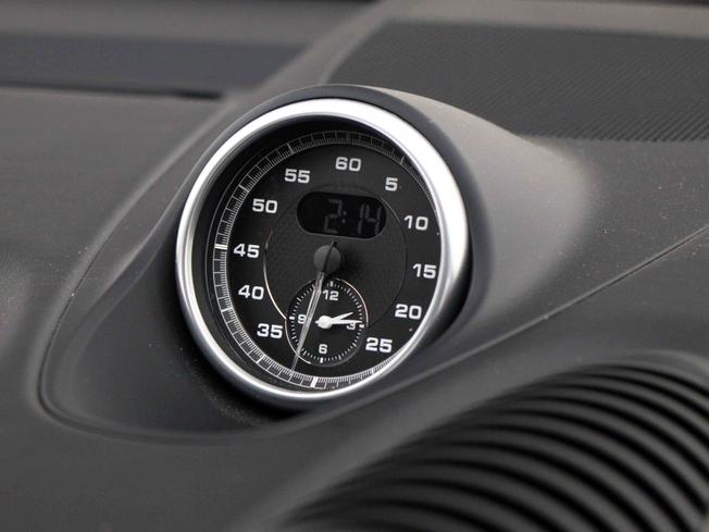 PORSCHE 718 Cayman Photo 38