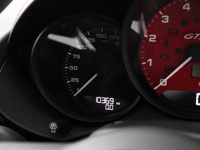 PORSCHE 718 Cayman Photo 39
