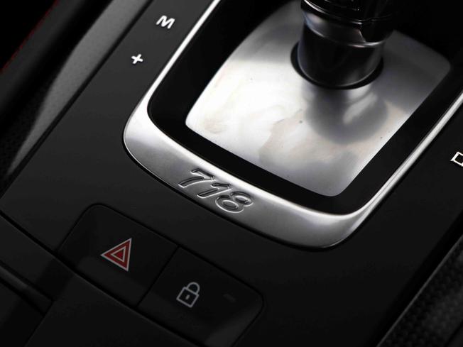 PORSCHE 718 Cayman Photo 46