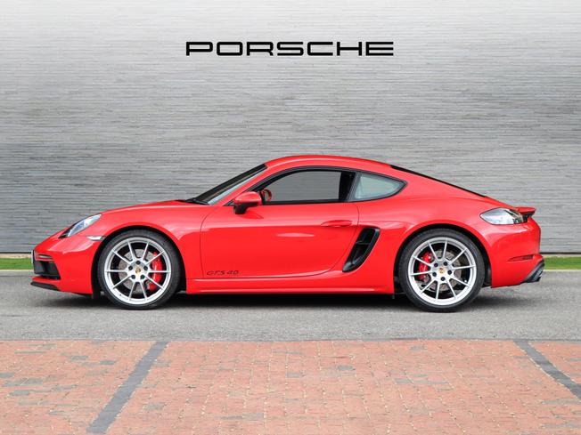 PORSCHE 718 Cayman Photo 6