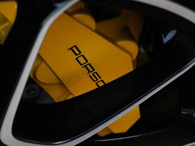 PORSCHE 911 Photo 28