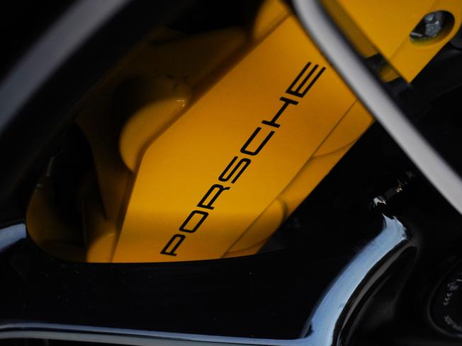 PORSCHE 911 Photo 29