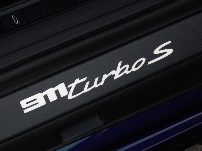 PORSCHE 911 Photo 30
