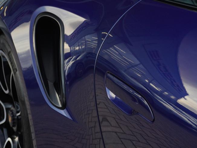 PORSCHE 911 Photo 39