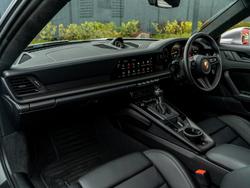 PORSCHE 911 Photo 3