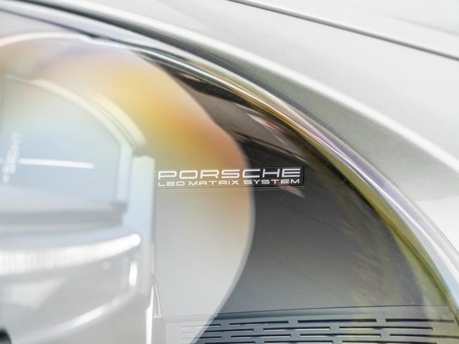 PORSCHE 911 Photo 36