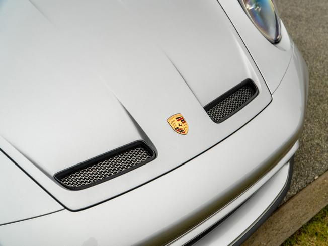 PORSCHE 911 Photo 37