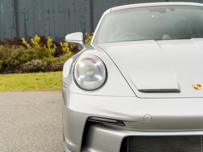 PORSCHE 911 Photo 38