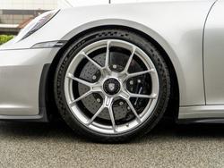 PORSCHE 911 Photo 4