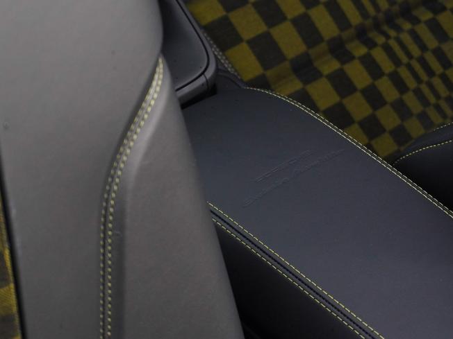 PORSCHE 911 Photo 31
