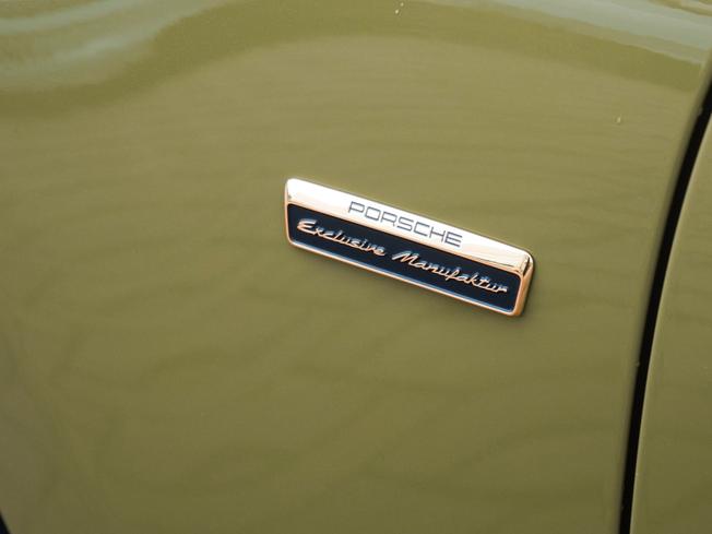 PORSCHE 911 Photo 47