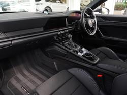 PORSCHE 911 Photo 3
