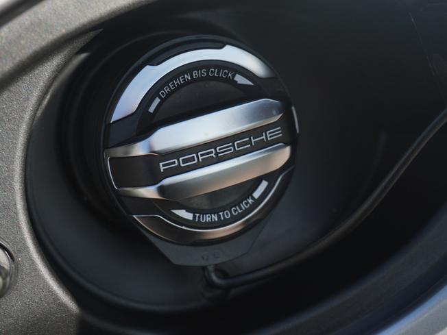 PORSCHE 911 Photo 30