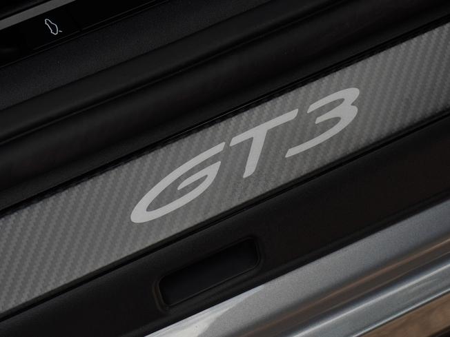 PORSCHE 911 Photo 37