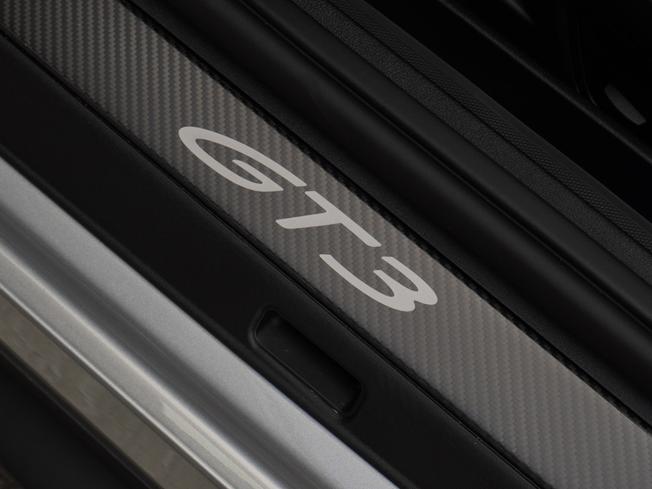 PORSCHE 911 Photo 46
