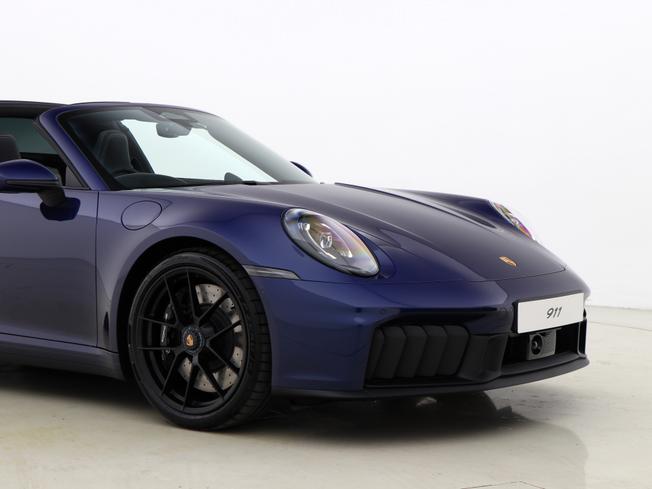 PORSCHE 911 Photo 10