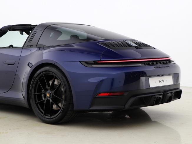 PORSCHE 911 Photo 21