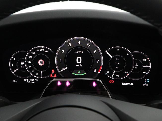 PORSCHE 911 Photo 25