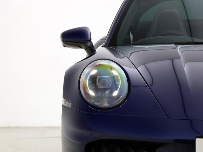 PORSCHE 911 Photo 9