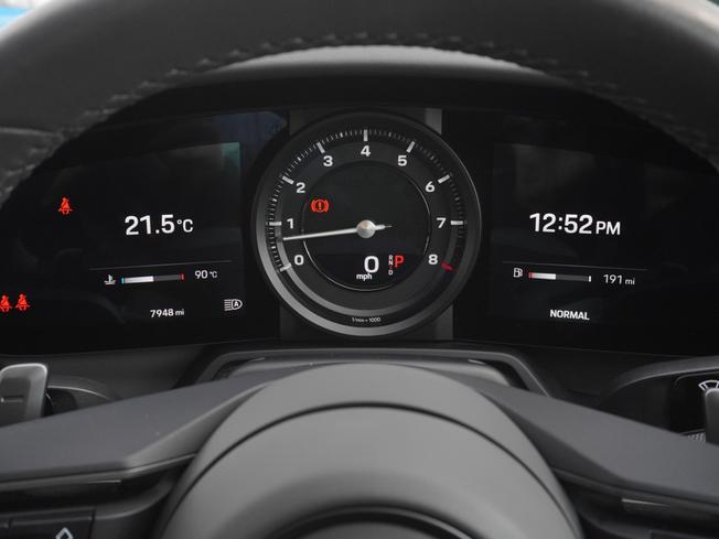 PORSCHE 911 Photo 25