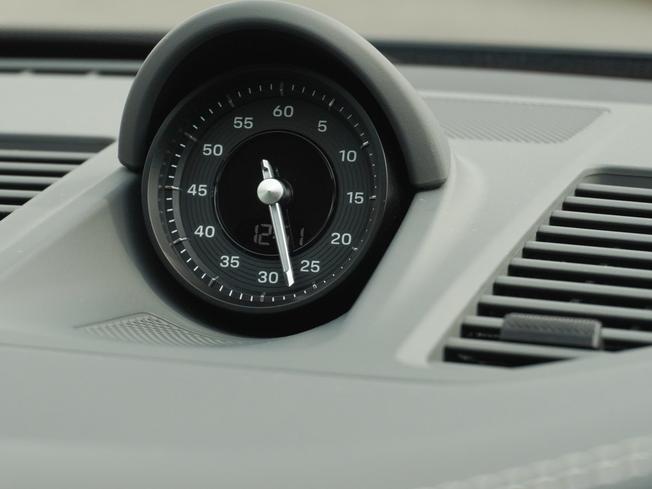 PORSCHE 911 Photo 26