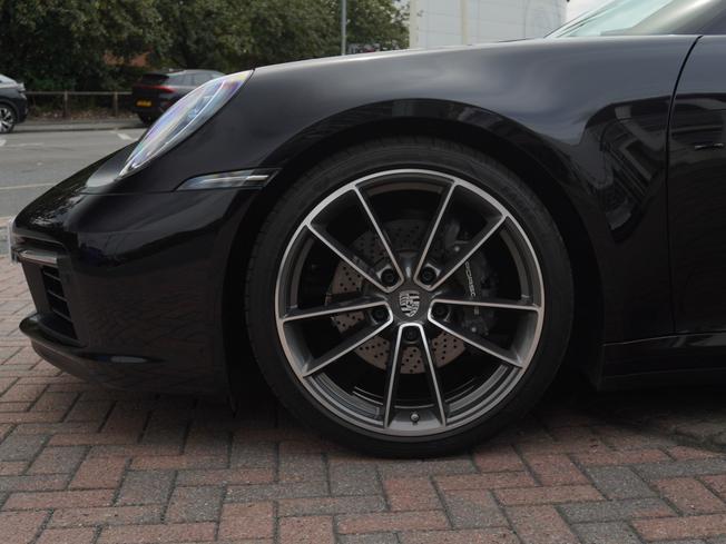 PORSCHE 911 Photo 4