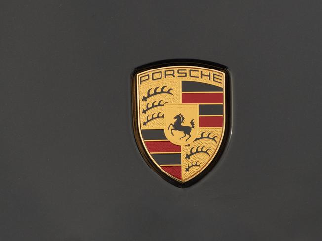 PORSCHE 911 Photo 47