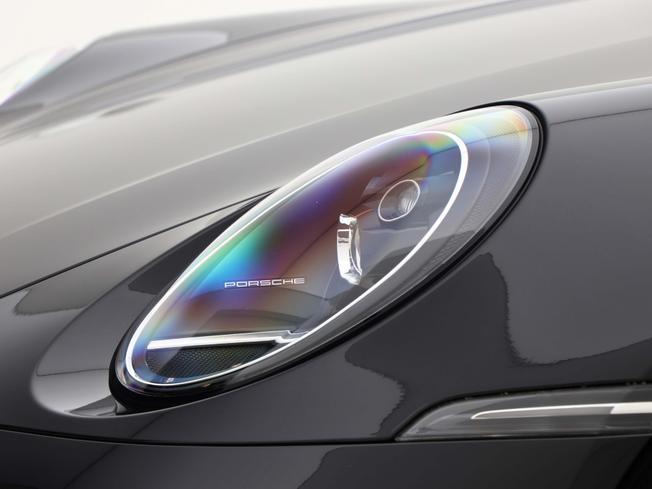 PORSCHE 911 Photo 13