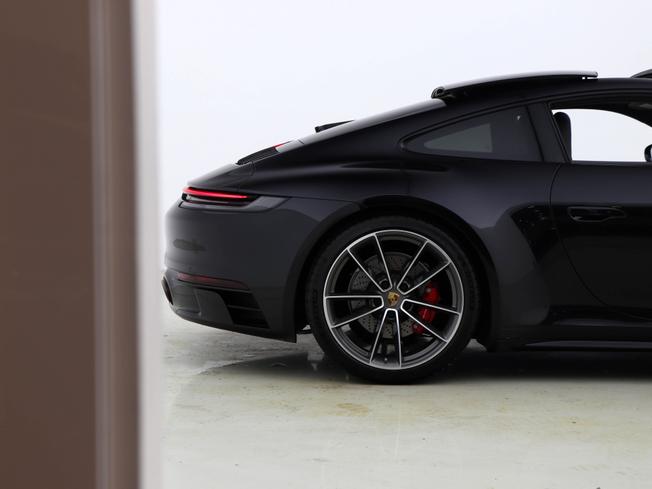 PORSCHE 911 Photo 14