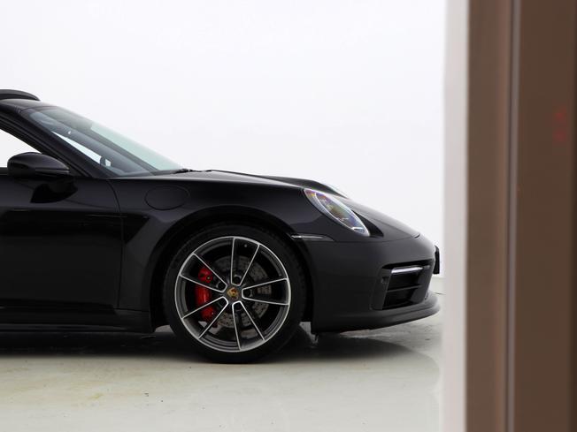 PORSCHE 911 Photo 15