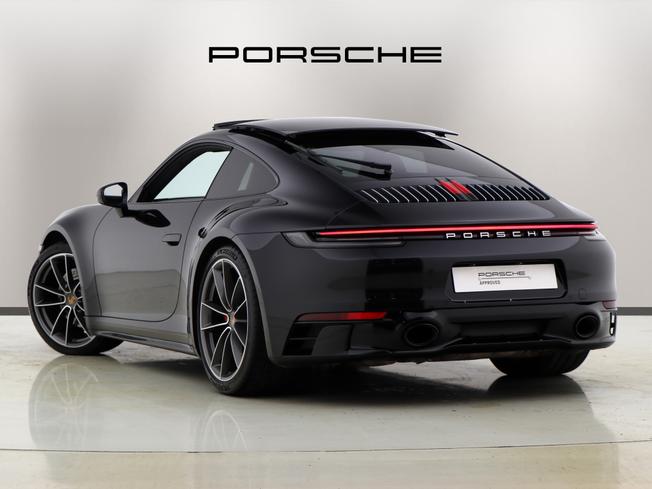 PORSCHE 911 Photo 2