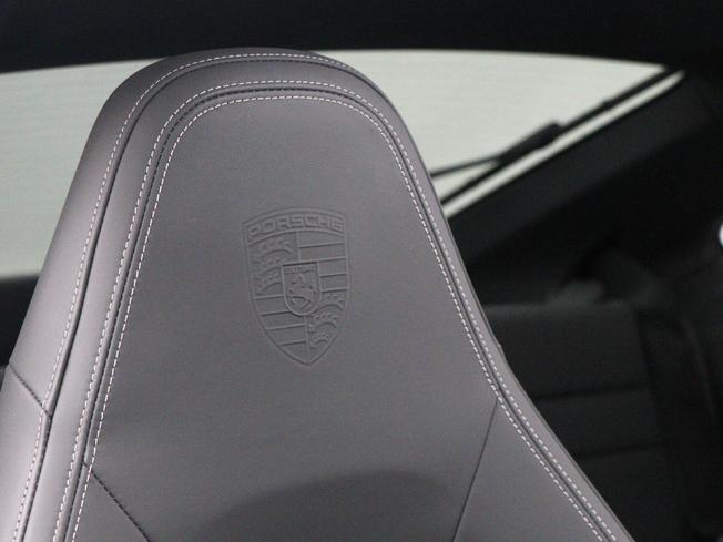 PORSCHE 911 Photo 27