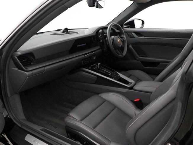 PORSCHE 911 Photo 3
