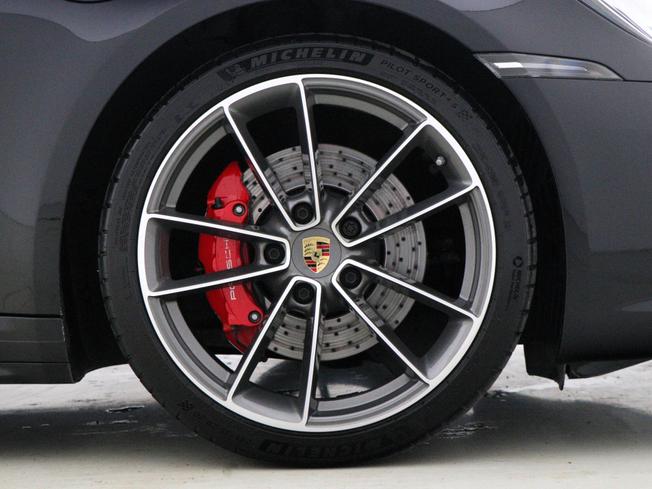 PORSCHE 911 Photo 4