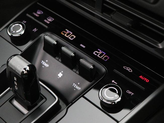 PORSCHE 911 Photo 44
