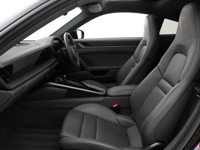 PORSCHE 911 Photo 47