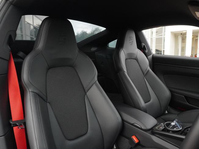 PORSCHE 911 Photo 11